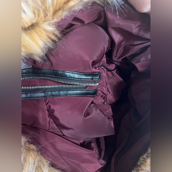 Coat - Picture 5 of 6